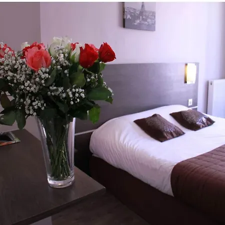 Jeff Hotel 2*